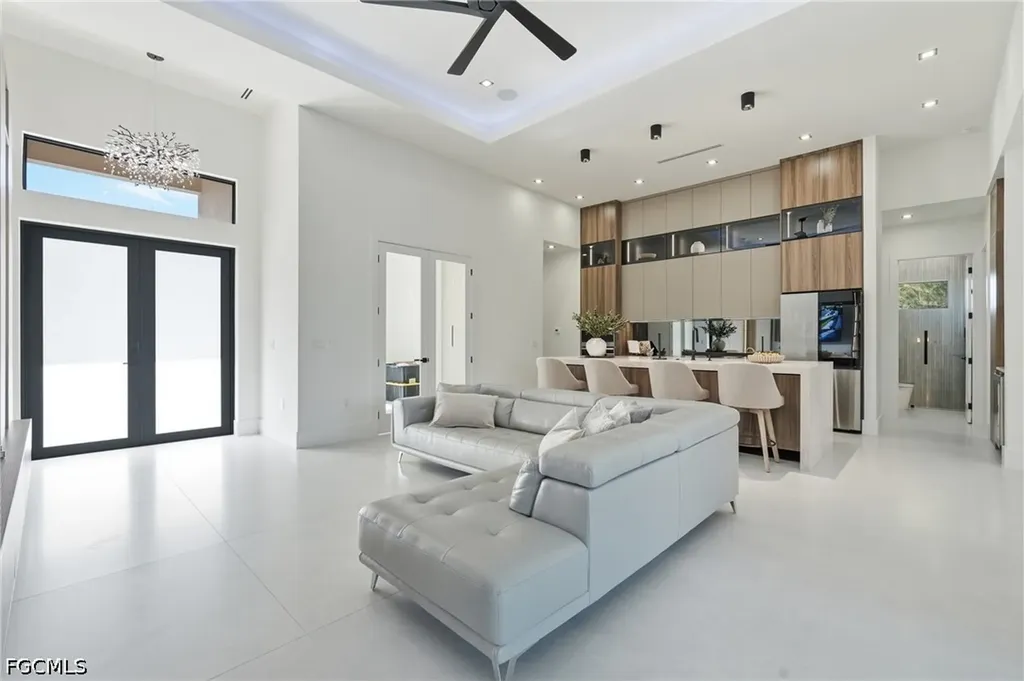 426 SW 31st Avenue Cape Coral FL 33991
