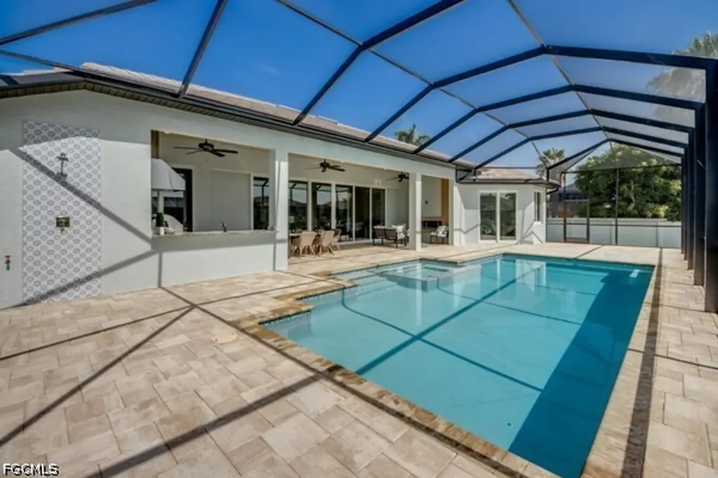 3935 SW 17th Place Cape Coral FL 33914