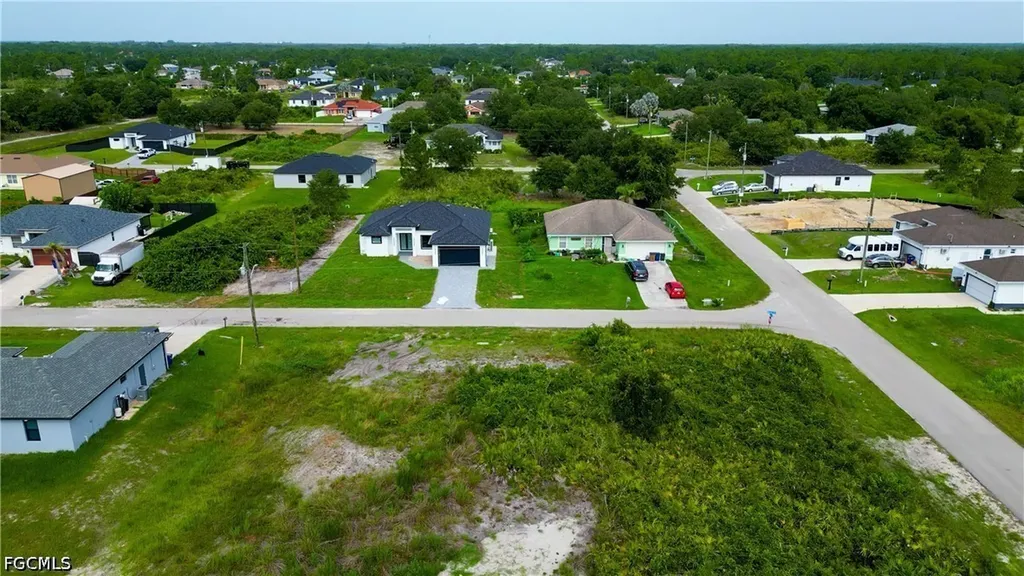4628 & 4630 Dora Avenue N Lehigh Acres FL 33971