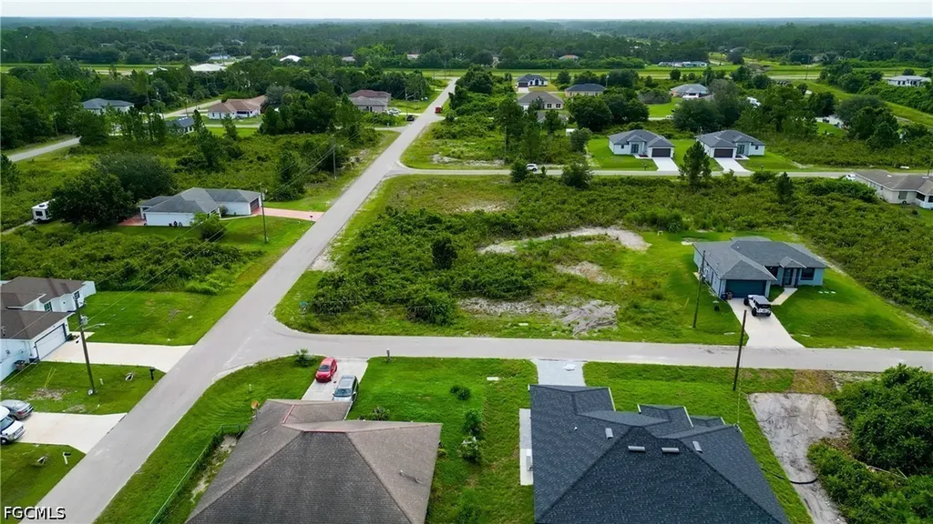 4628 & 4630 Dora Avenue N Lehigh Acres FL 33971
