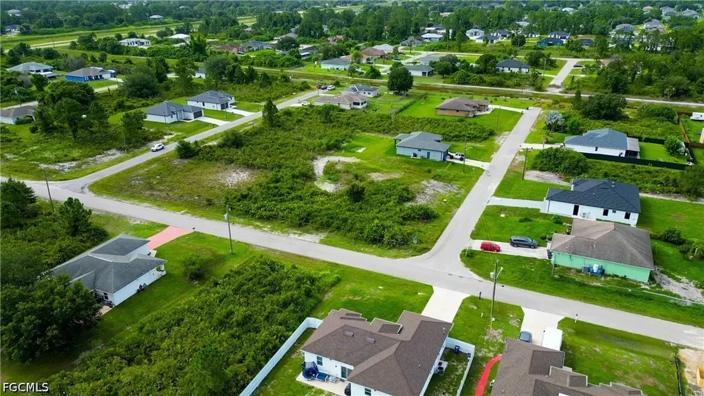 4628 & 4630 Dora Avenue N Lehigh Acres FL 33971