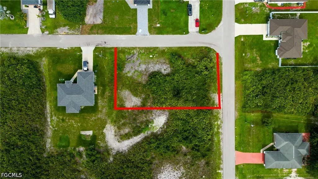4628 & 4630 Dora Avenue N Lehigh Acres FL 33971