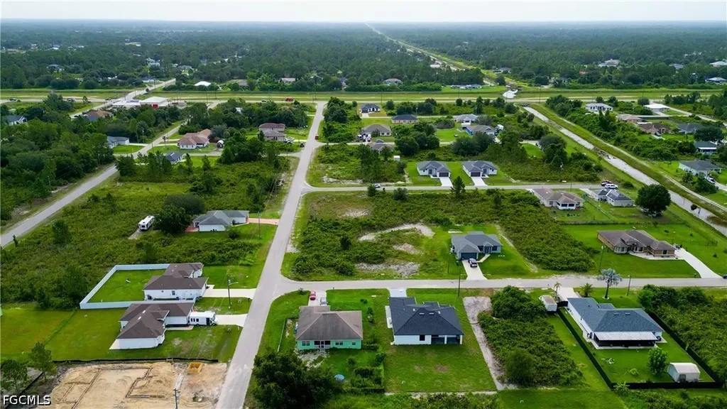 4628 & 4630 Dora Avenue N Lehigh Acres FL 33971