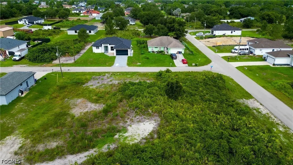 4628 & 4630 Dora Avenue N Lehigh Acres FL 33971