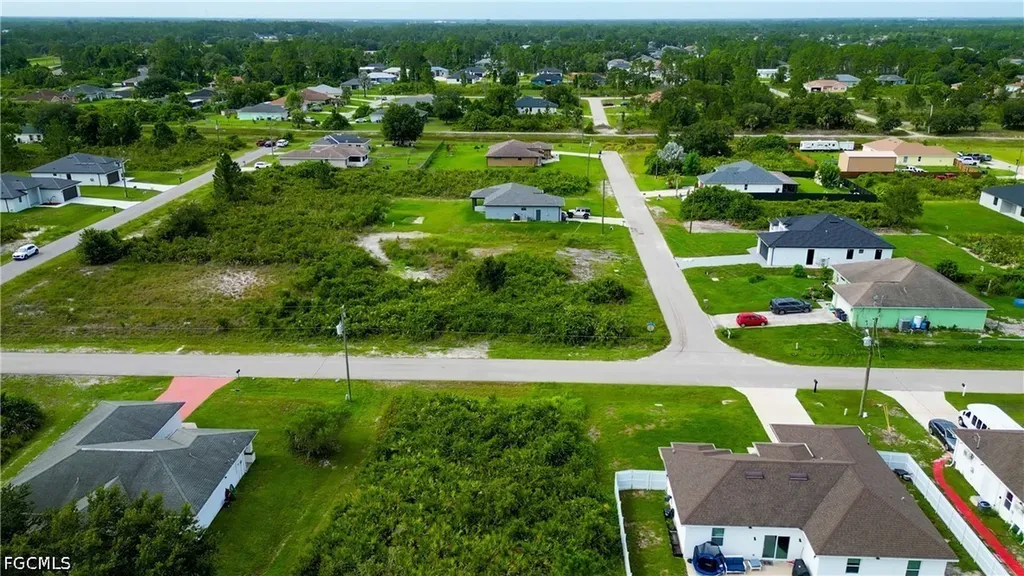 4628 & 4630 Dora Avenue N Lehigh Acres FL 33971