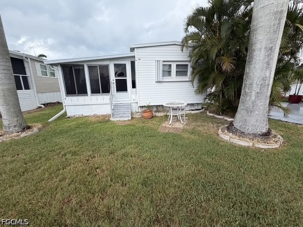 3 Galleon Way Fort Myers Beach FL 33931