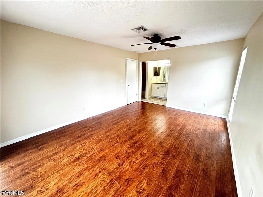 5660 Foxlake Drive North Fort Myers FL 33917