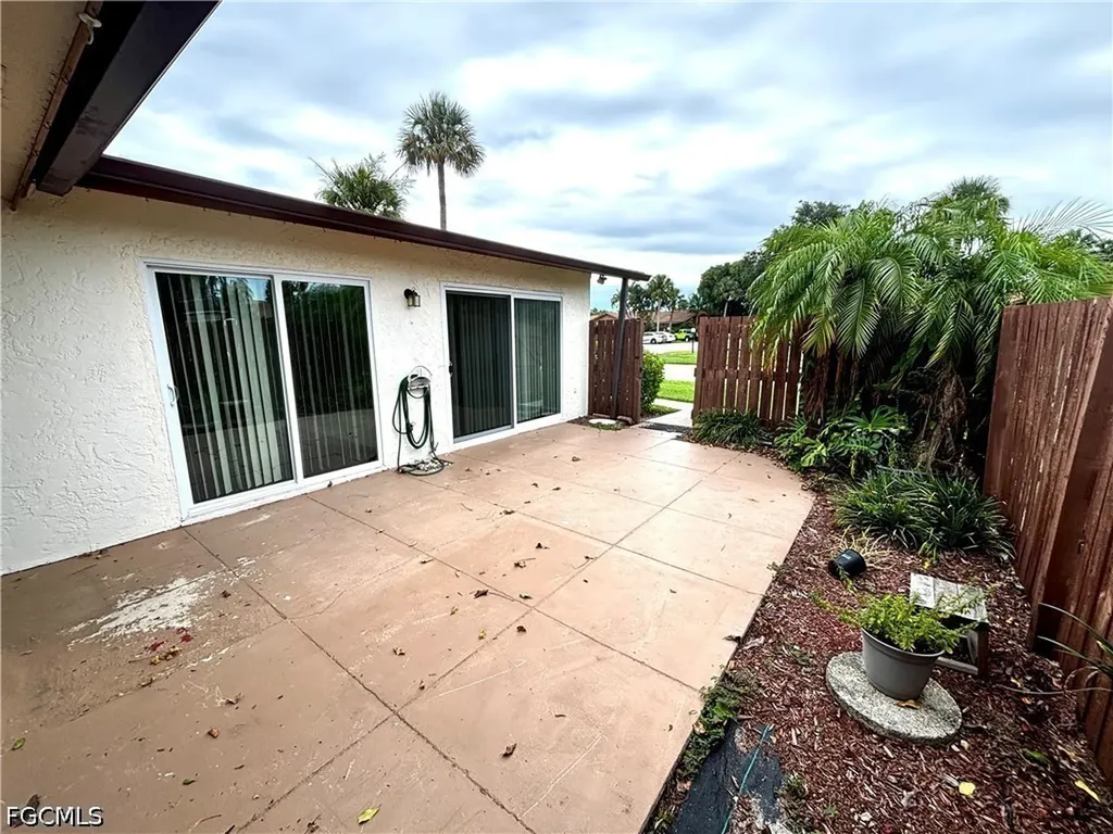 5660 Foxlake Drive North Fort Myers FL 33917