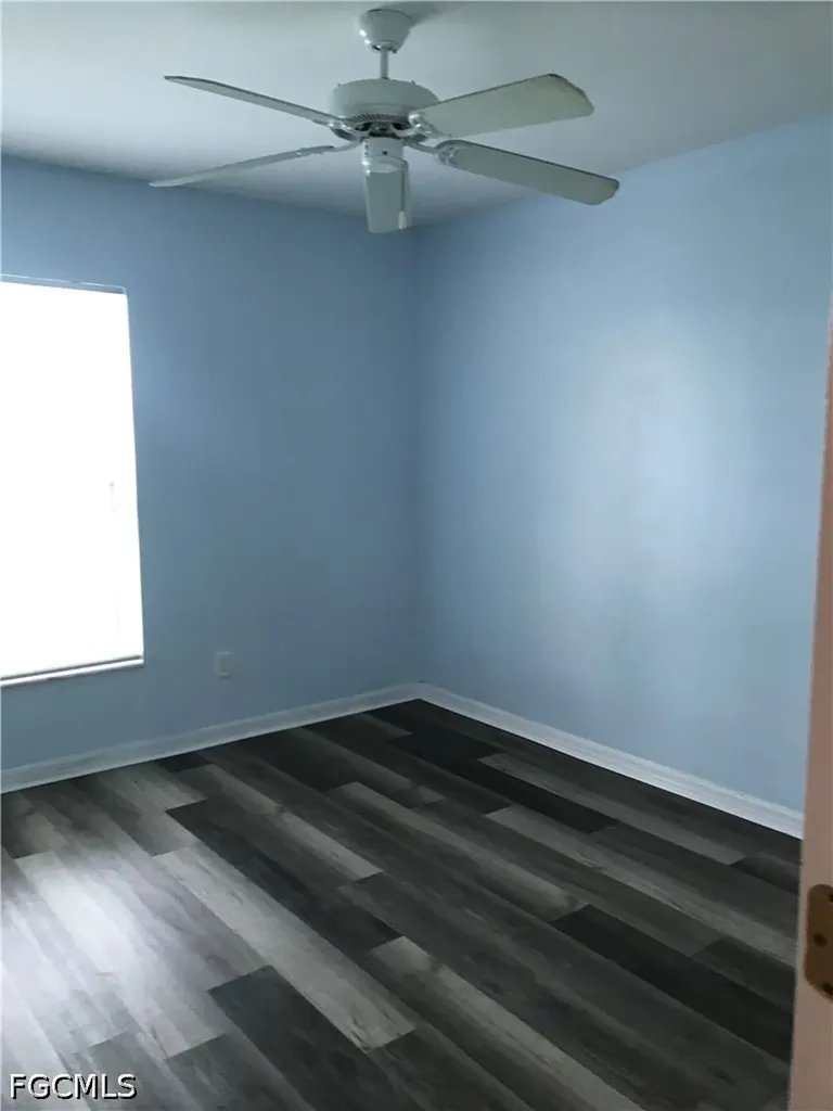 1427 NE 43rd Lane Cape Coral FL 33909