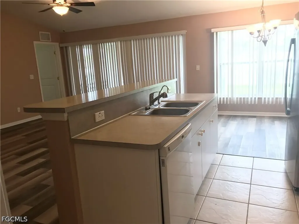 1427 NE 43rd Lane Cape Coral FL 33909