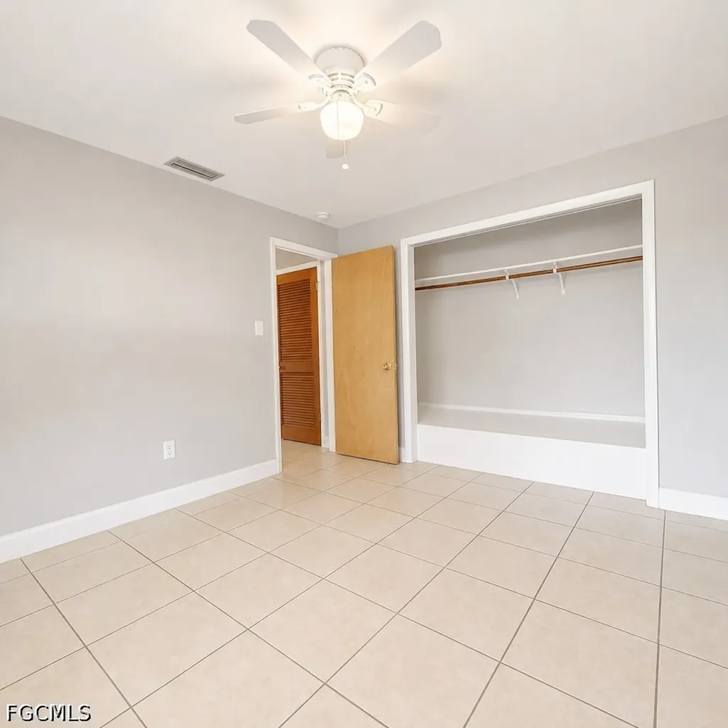 3304 Edgewood Avenue Fort Myers FL 33916