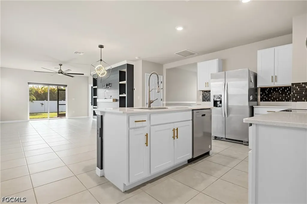 2872 Star Coral Drive North Fort Myers FL 33903