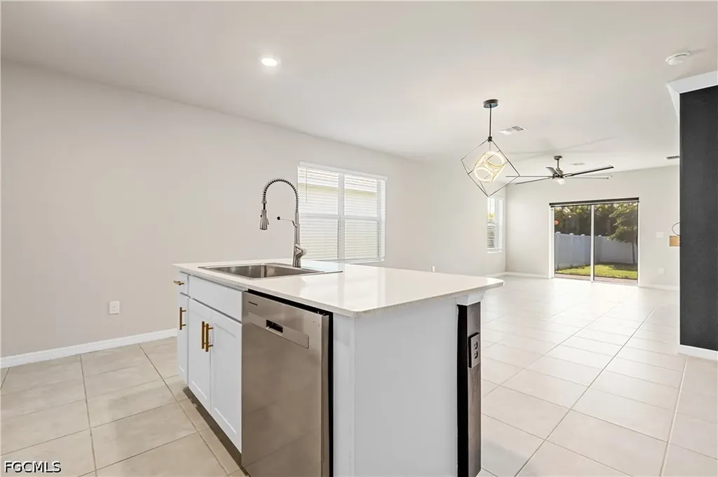 2872 Star Coral Drive North Fort Myers FL 33903