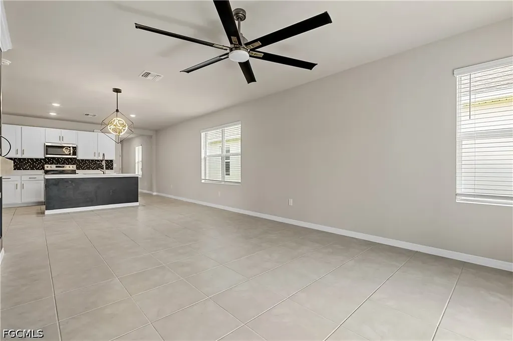 2872 Star Coral Drive North Fort Myers FL 33903