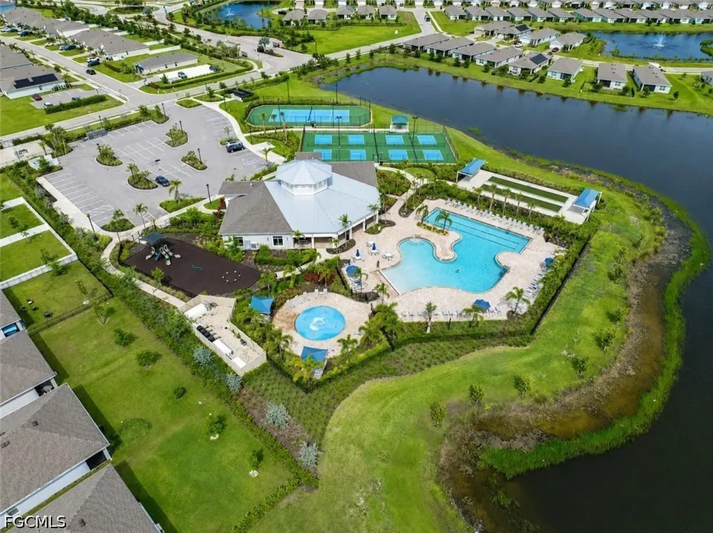 2872 Star Coral Drive North Fort Myers FL 33903
