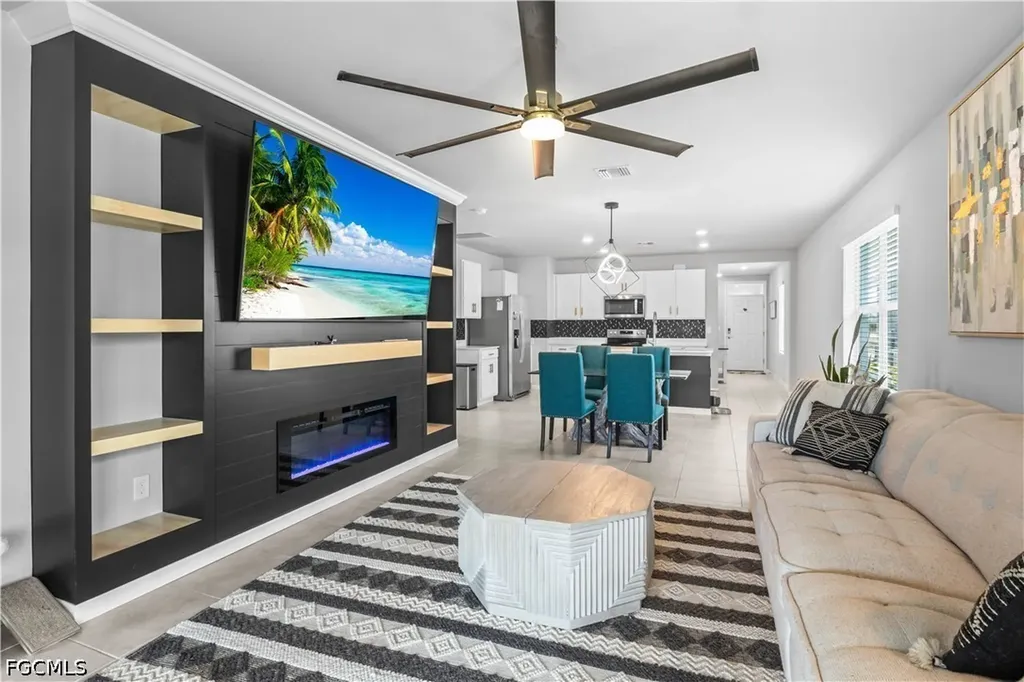 2872 Star Coral Drive North Fort Myers FL 33903
