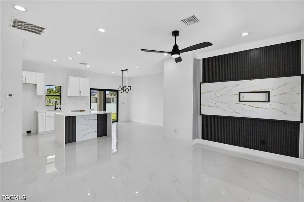 3013 39th Street SW Lehigh Acres FL 33976