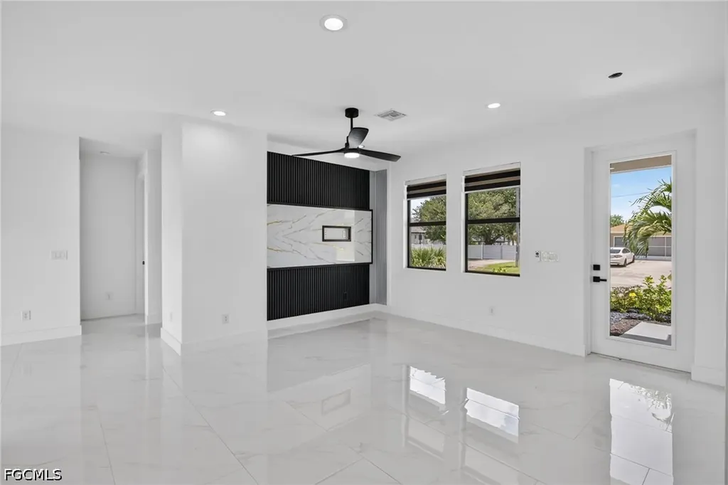 3013 39th Street SW Lehigh Acres FL 33976