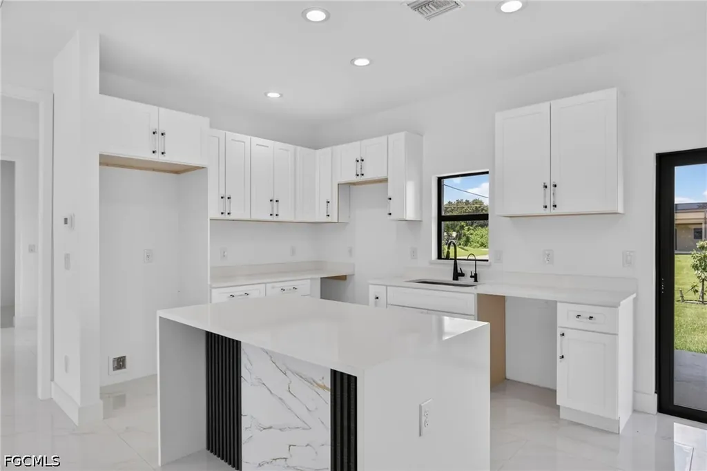3013 39th Street SW Lehigh Acres FL 33976