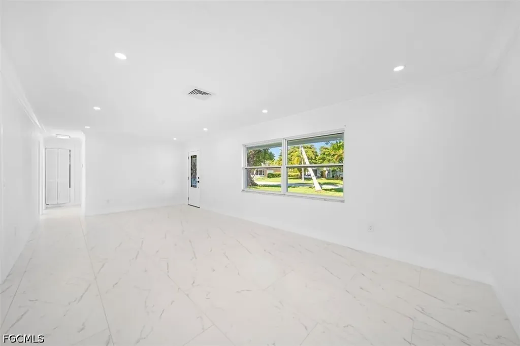 5551 Sunrise Drive Fort Myers FL 33919