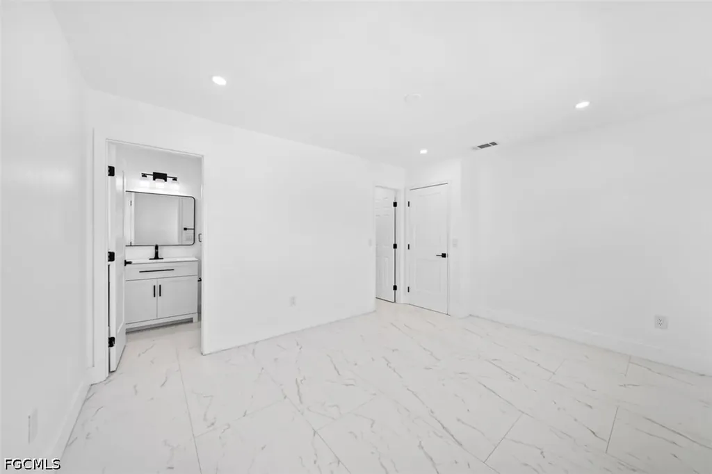 5551 Sunrise Drive Fort Myers FL 33919