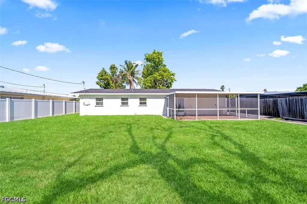 5551 Sunrise Drive Fort Myers FL 33919