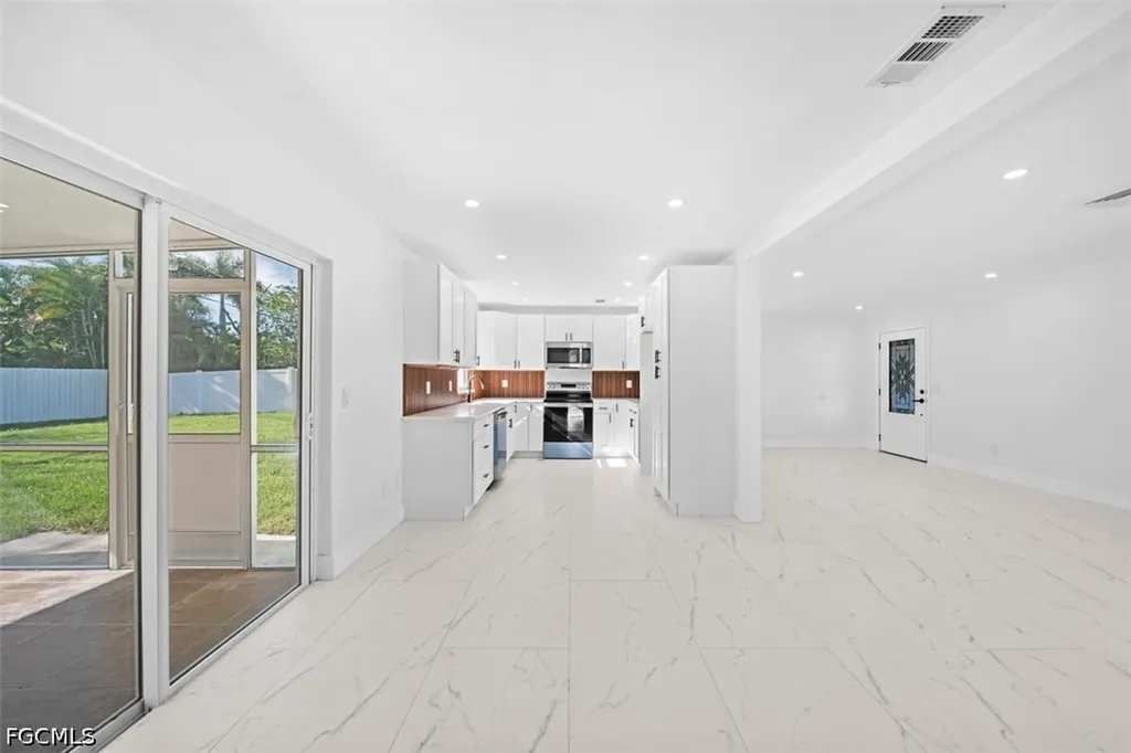 5551 Sunrise Drive Fort Myers FL 33919