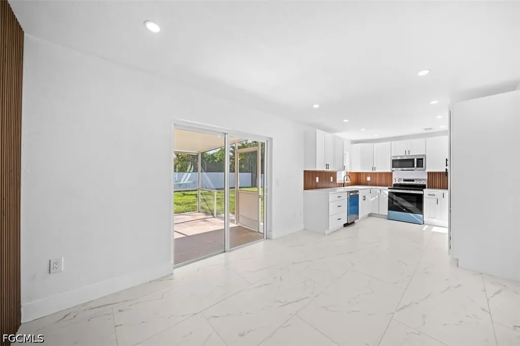 5551 Sunrise Drive Fort Myers FL 33919