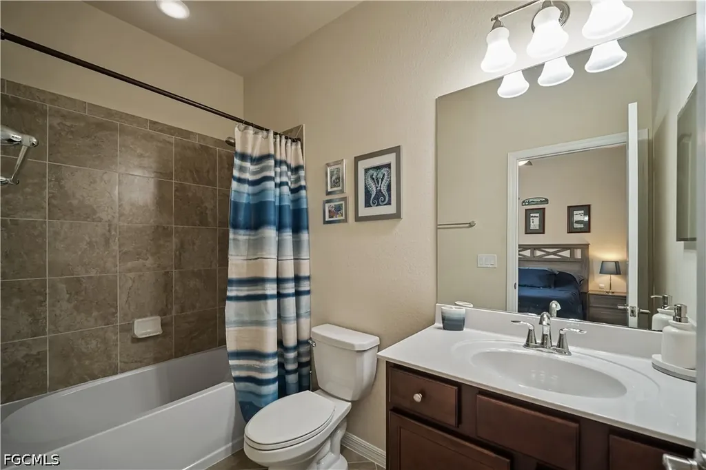 3357 Hampton Boulevard Alva FL 33920