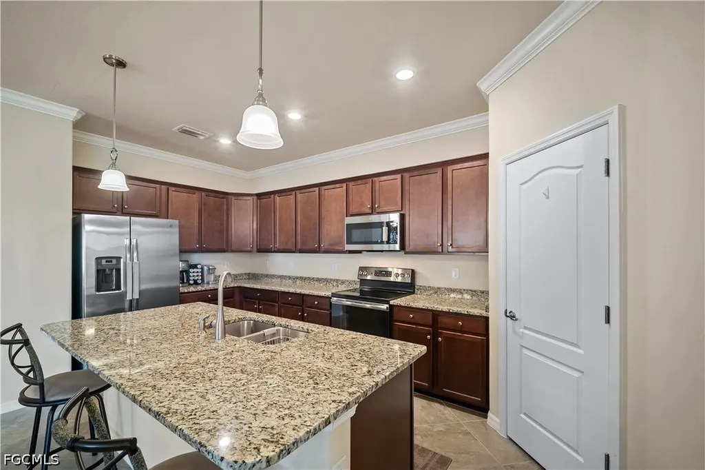 3357 Hampton Boulevard Alva FL 33920