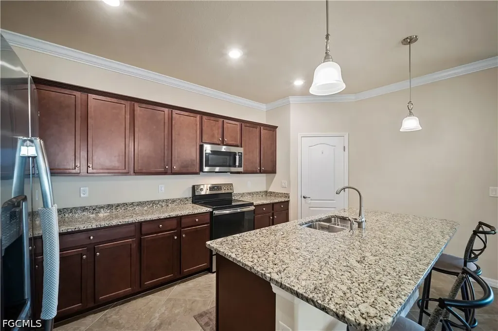 3357 Hampton Boulevard Alva FL 33920