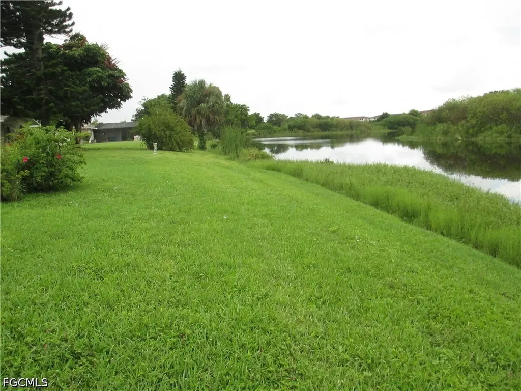 841 SE 41st Street Cape Coral FL 33904