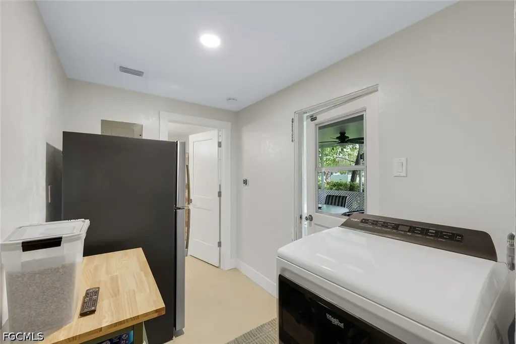 1007 Wilshire Drive Fort Myers FL 33919