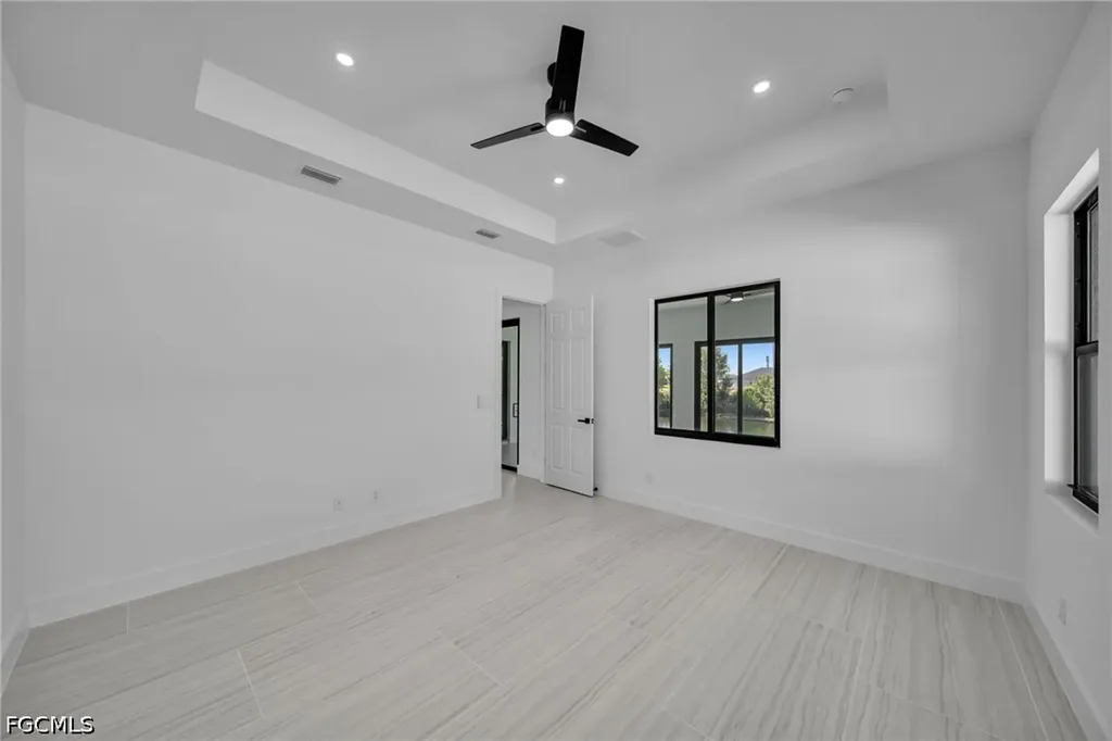 318 NW 9th Street Cape Coral FL 33993