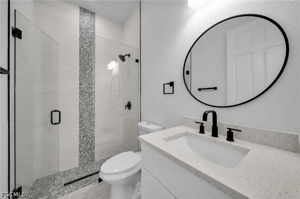 318 NW 9th Street Cape Coral FL 33993