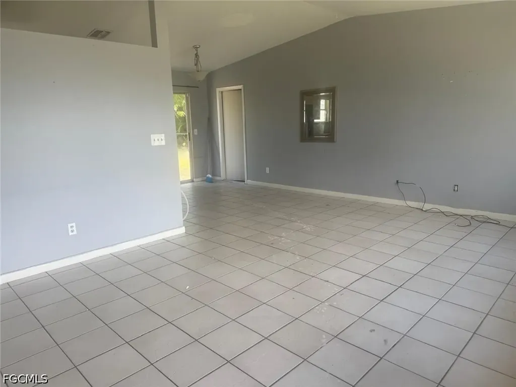 706 SW 31st Street Cape Coral FL 33914