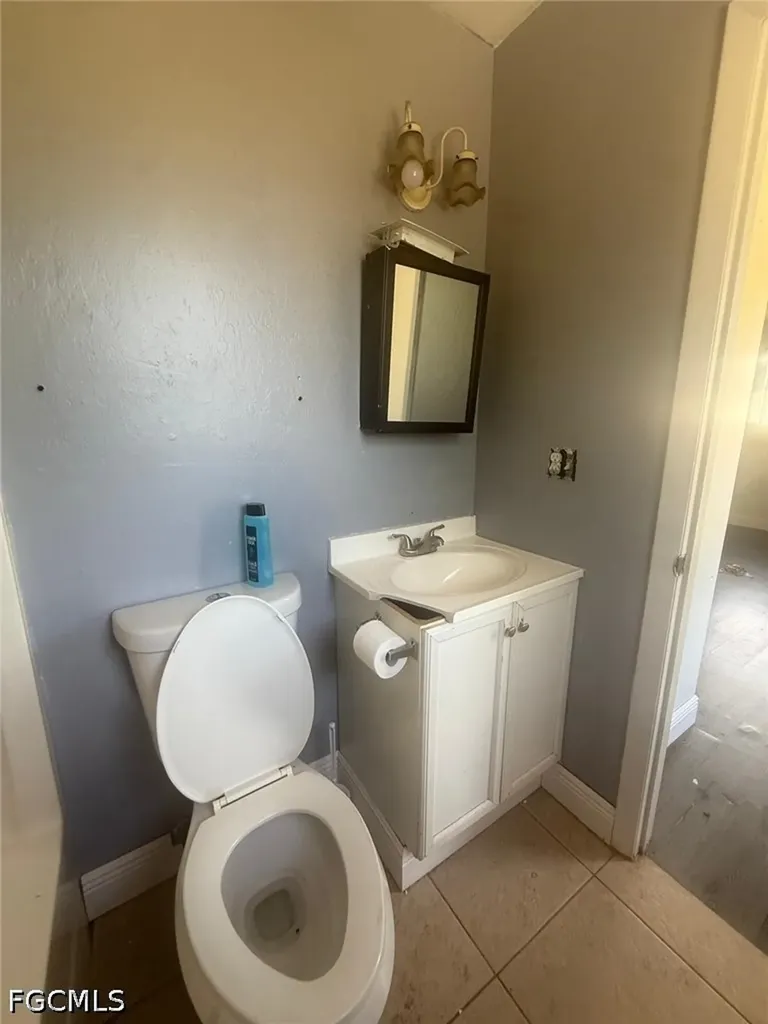 706 SW 31st Street Cape Coral FL 33914