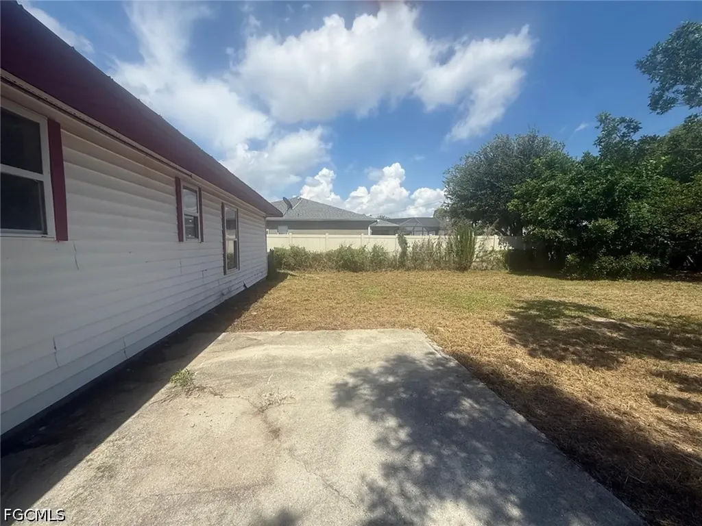 706 SW 31st Street Cape Coral FL 33914