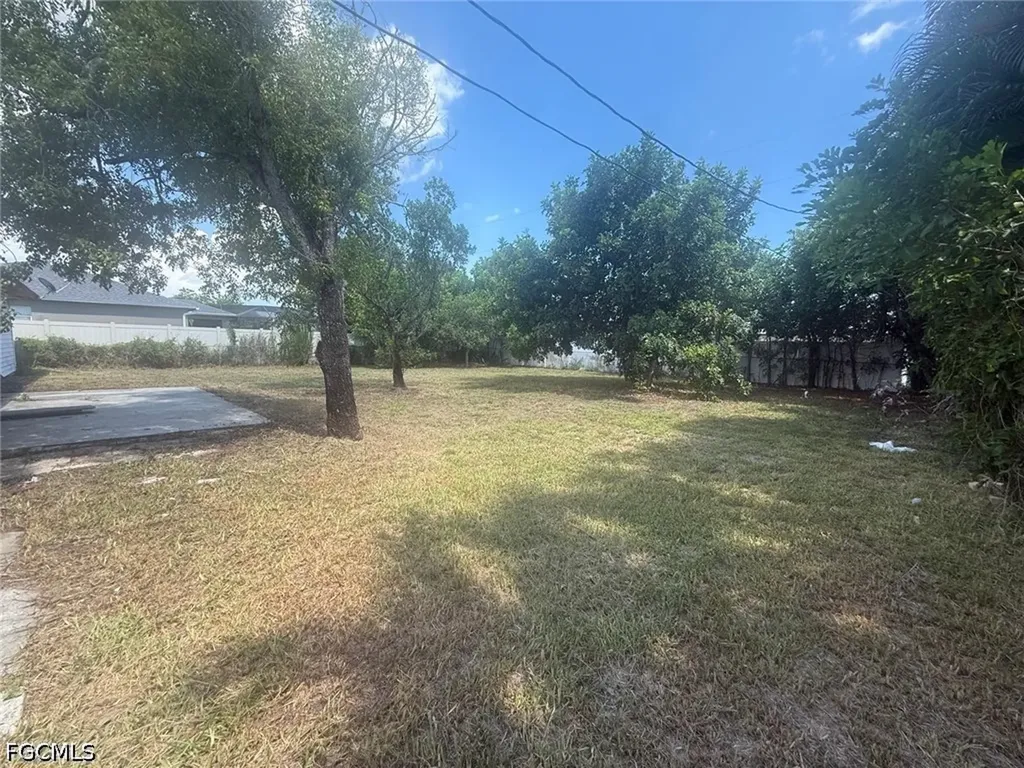 706 SW 31st Street Cape Coral FL 33914