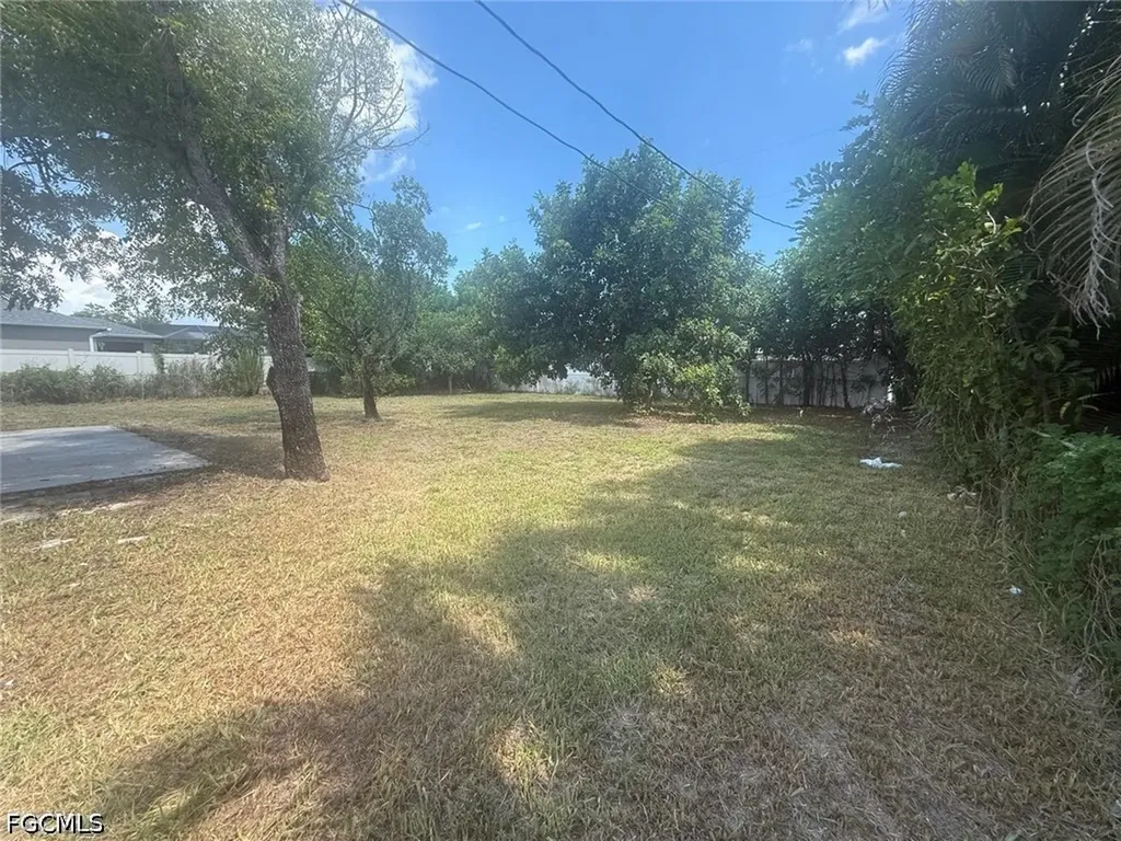 706 SW 31st Street Cape Coral FL 33914