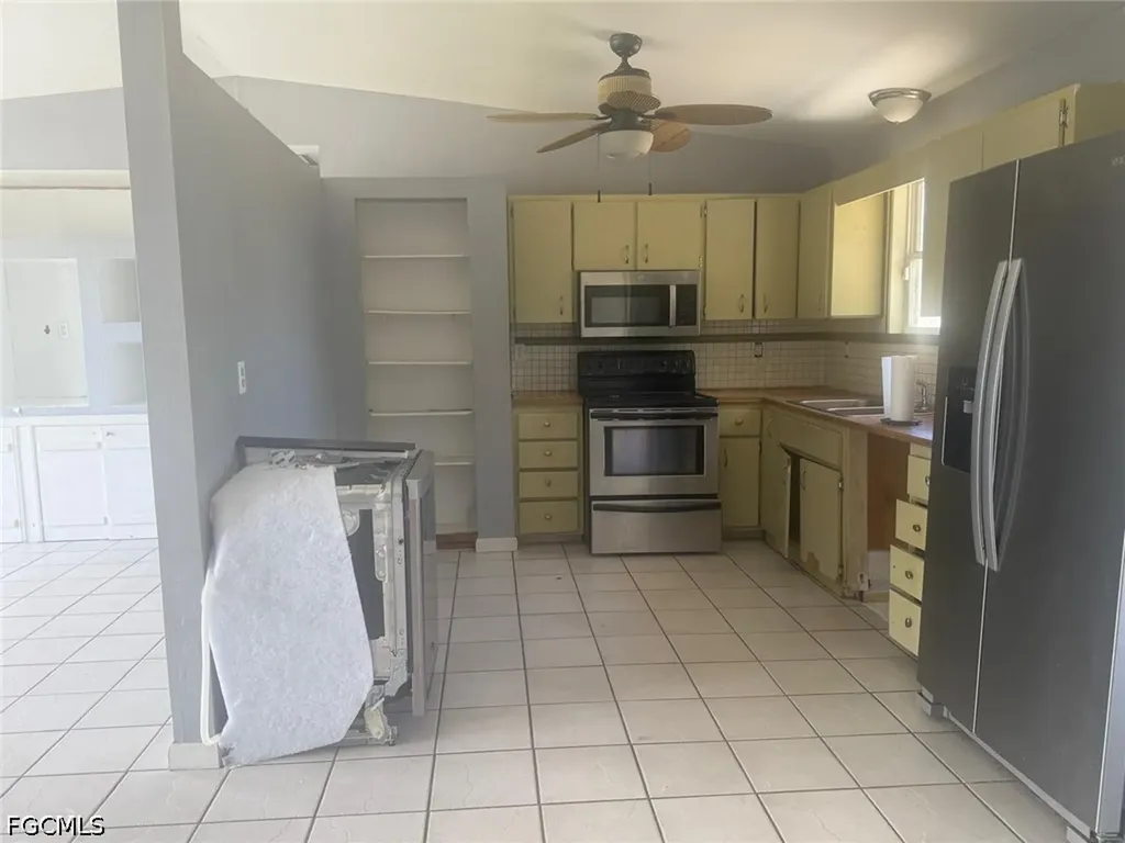 706 SW 31st Street Cape Coral FL 33914
