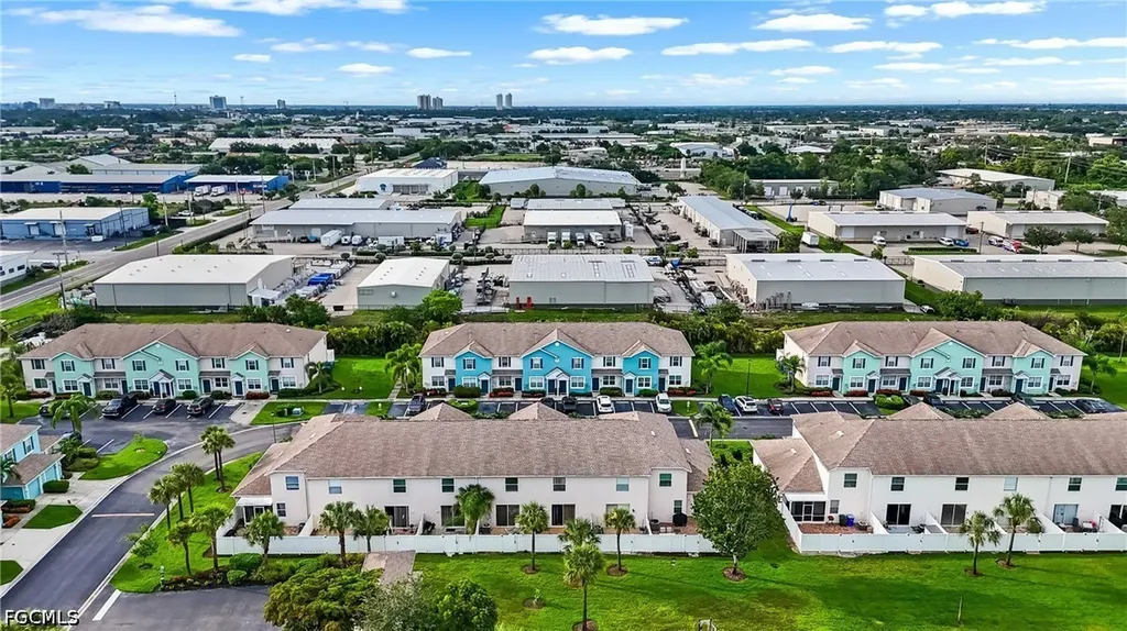 3647 Pine Oak Circle Fort Myers FL 33916