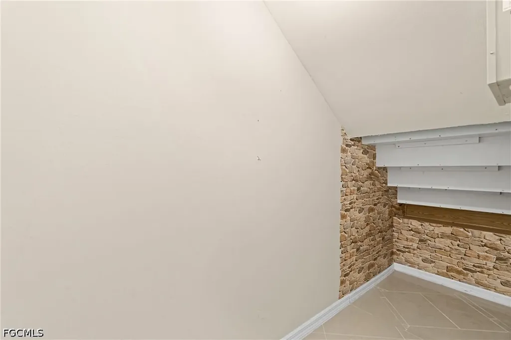 3647 Pine Oak Circle Fort Myers FL 33916