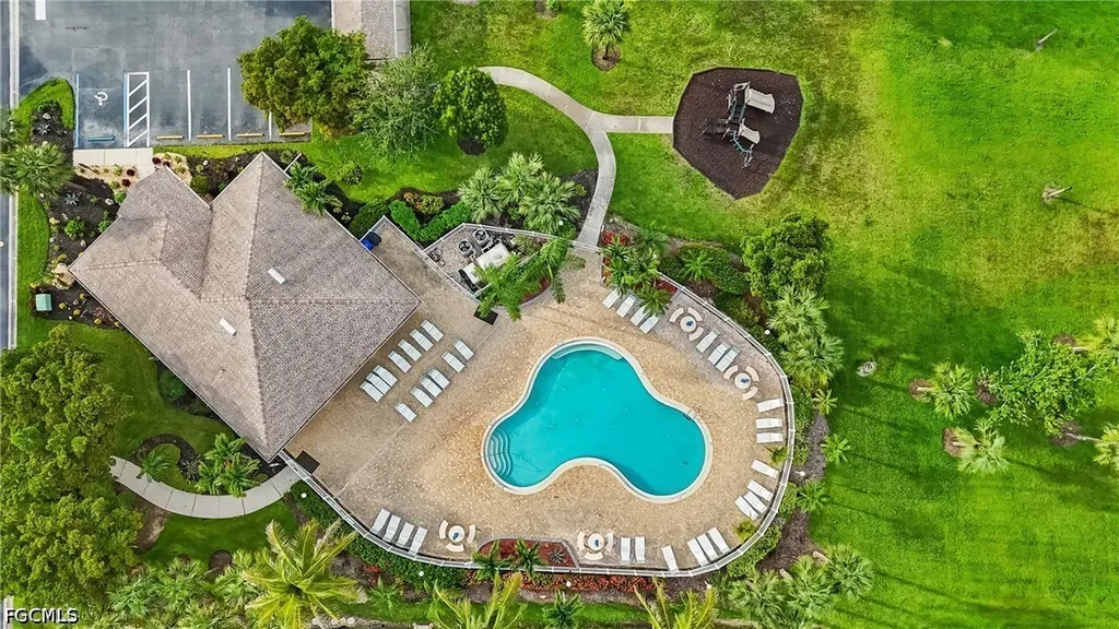 3647 Pine Oak Circle Fort Myers FL 33916