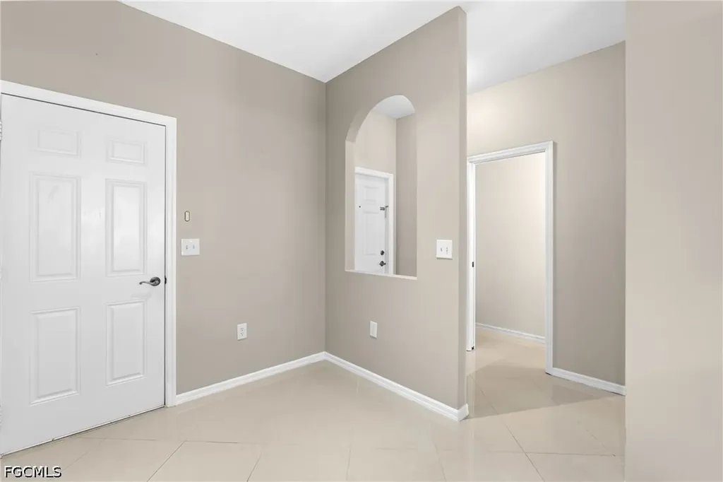 3647 Pine Oak Circle Fort Myers FL 33916