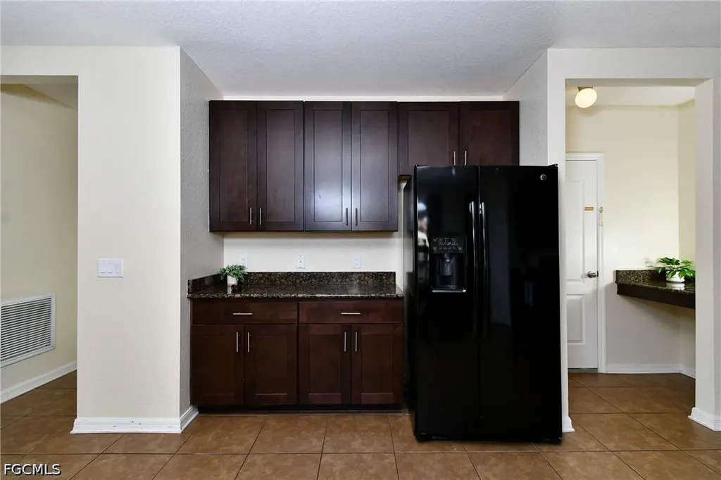 1913 SW 26th Terrace Cape Coral FL 33914