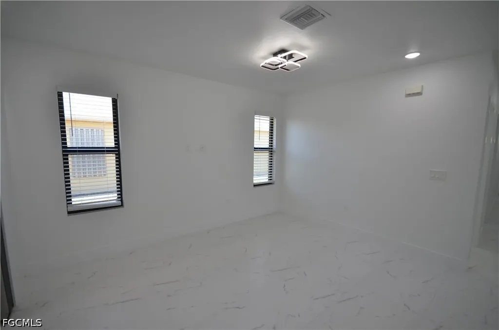 2132 Barker Boulevard Fort Myers FL 33916