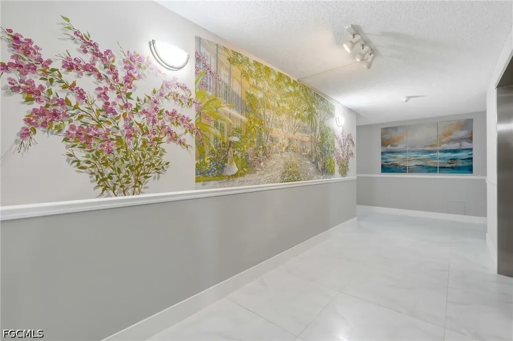 5 Bluebill Avenue Naples FL 34108
