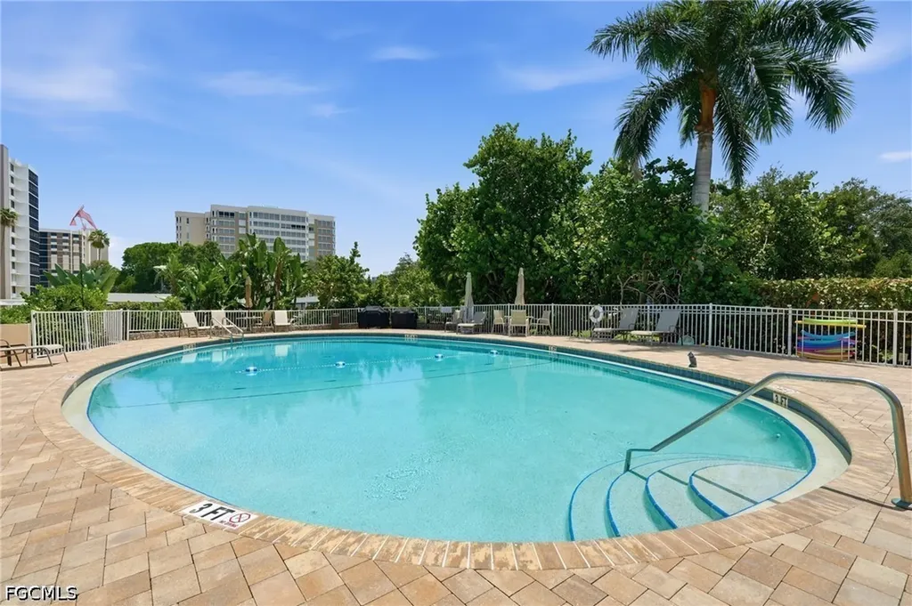5 Bluebill Avenue Naples FL 34108