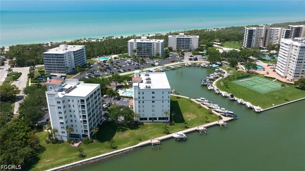 5 Bluebill Avenue Naples FL 34108
